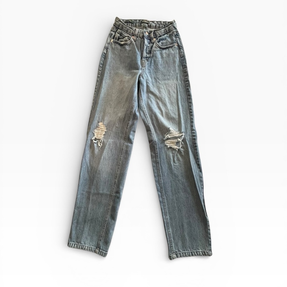 Wild Fable Women's high rise 
Straight Leg Distressed Jeans - Light Blue size 00